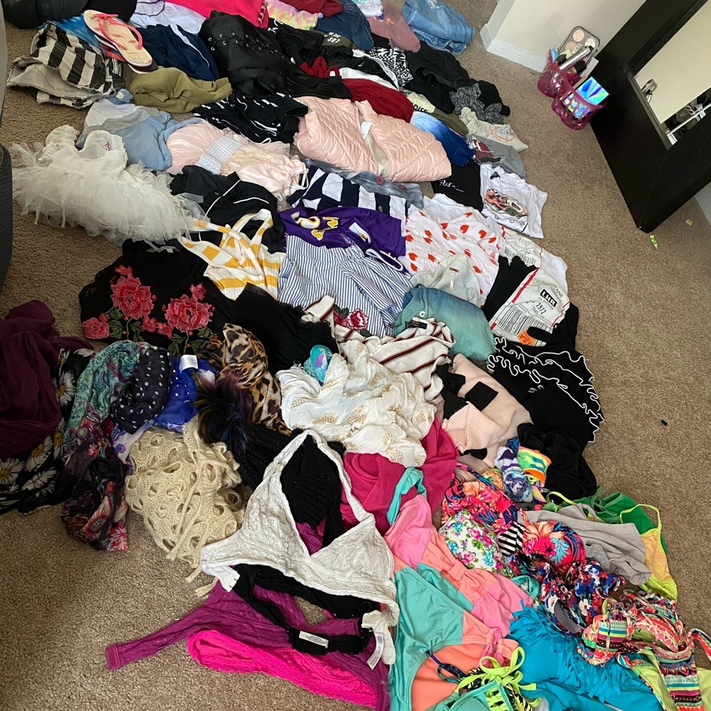 HUGE clothing lot!